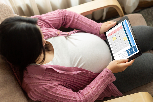 What Is a Normal Postpartum Recovery Timeline Week by Week?
